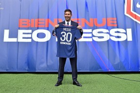 AIYOUXISPORTS-关于集结日巴黎圣日耳曼防线松动：中超节点到来，质疑声仍在，球探报告显示潜力的信息